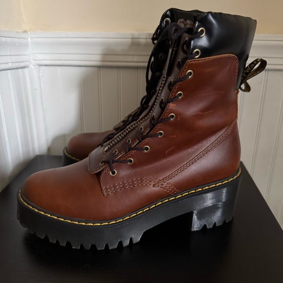 Dr. Martens kamilla boots size 9 - Picture 2 of 7